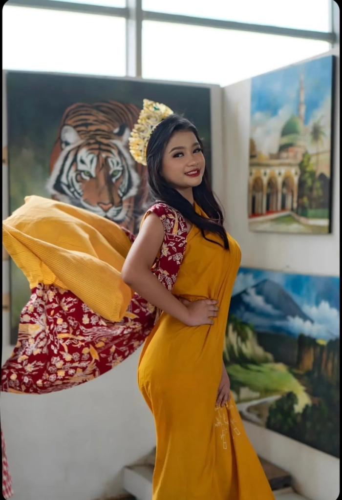 Miss Teen Star Indonesia Runner-Up 2 Semangat Mempromosikan Batik 8 Raihana Zahra Miss Teen Star Indonesia 2023 & Miss Teen Star Indonesia Favorit 2023