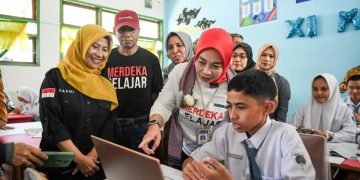 Kisah Sukses Guru dan Tenaga Pendidikan Capai Hasil Positif dalam Pembelajaran di Kota Kendari