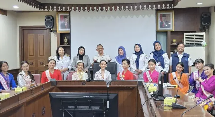 Finalis Puteri Batik Cilik dan Remaja Indonesia