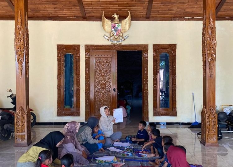 Mahasiswa KKN 137 IAIN Kudus Gelar Kelas Literasi