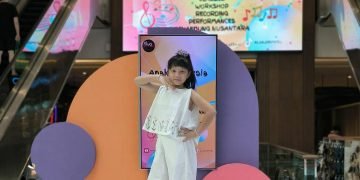 Lovely Olivia Tampil Energik di Alva Primero Showcase Performance