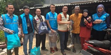 PLN Berikan Kaki Palsu untuk Penyandang Disabilitas