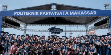 Wisudawan Poltekpar Makassar