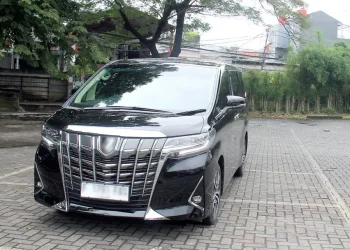 Sewa Mobil Alphard