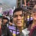 Selebgram menonton acara tv di karnaval SCTV Purwokerto