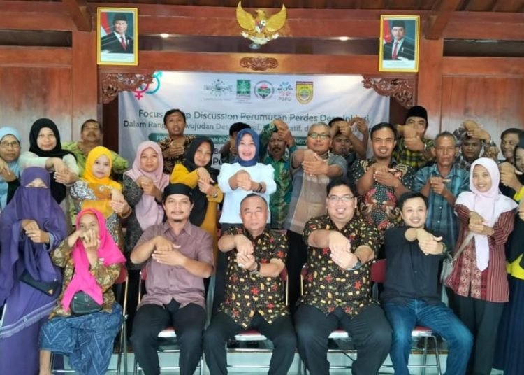 Menuju Desa Inklusi, FGD Perumusan Perdes Desa Puhgogor Sukses Digelar 1 FGD
