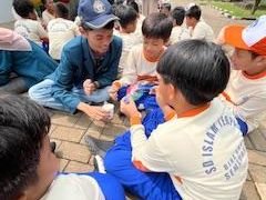 Pembuatan Kreativitas Celengan Botol Plastik