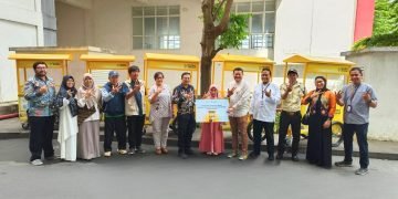 Serah Terima Gerobak 5 Unit