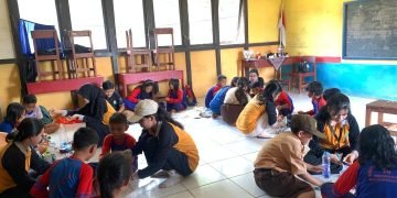 KKM Universitas PGRI Pontianak di Desa Bange, kec. sanggau ledo, kab. bengkayang