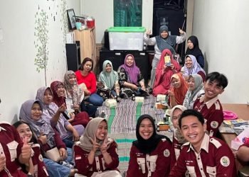 KKNT IDBU UNDIP Dorong Inovasi Peningkatan Kreativitas Warga dengan Ecobricks: Solusi Inovatif dari Sampah Sungai di Kampung Hasta Karya Kelurahan Tembalang 1 Cuplikan layar 2025 01 04 204951