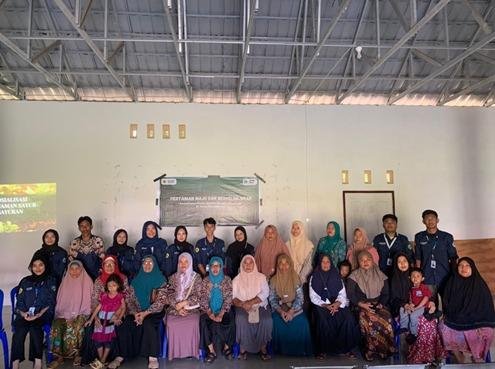 KKN PMD UNRAM Desa Rembitan Turut Serta Pelatihan Penanaman Sayur Tingkatkan Ketahanan Pangan 1 Dok. KKN PMD UNRAM Desa Rembitan