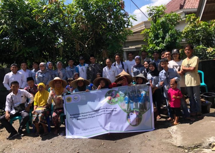 KKN PMD UNRAM Desa Sepit Kecamatan Keruak Gelar Sosialisasi Pemanfaatan Pekarangan Rumah Dan Pembuatan POC Untuk Mendukung Ketahanan Pangan 1 Dok. KKN PMD UNRAM Desa Sepit