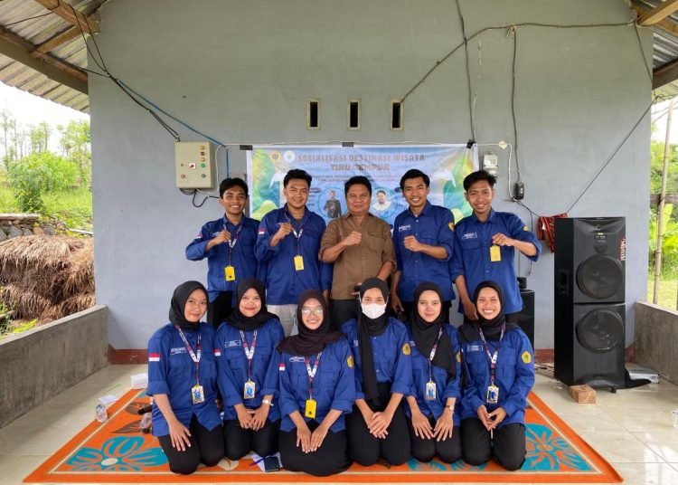 Sosialiasi Teknik Pengelolaan, Pengembangan, Perencanaan Destinasi Wisata, Berkelanjutan, Ramah Lingkungan, KKN PMD Unram, Desa Pijot Gandeng, Dinas Pariwisata, Lombok Timur