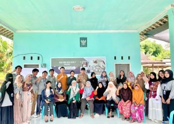 KKN PMD UNRAM Keru 2 Optimalisasi Sumber Daya Lokal : Pembuatan Nata Dari Air Nira (Nata de Pinnata) Sebagai Produk Sehat dan Bernilai Ekonomi Tinggi 3 Dok. KKN PMD UNRAM Desa Keru 2