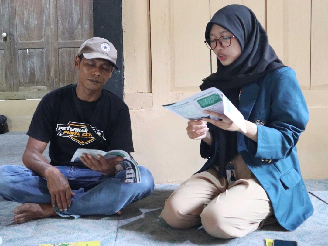 Mahasiswa KKN UNDIP Dampingi Petani di Desa Gondowulan dalam Efisiensi Pengelolaan Stok 15 IMG 20250210 114835