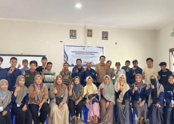Mahasiswa KKN PMD Universitas Mataram Desa Gelangsar 2