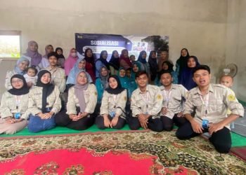 Mahasiswa KKN PMD Universitas Mataram Desa Pringgajurang