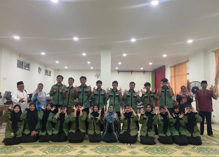 Pengajian Bersama OSIS MAN 2 Bantul dengan Bapak Ibu Guru 5 WhatsApp Image 2025 02 18 at 08.01.33 1