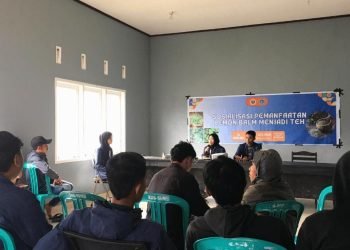 Mahasiswa KKN PMD Universitas Mataram Desa Sembalun