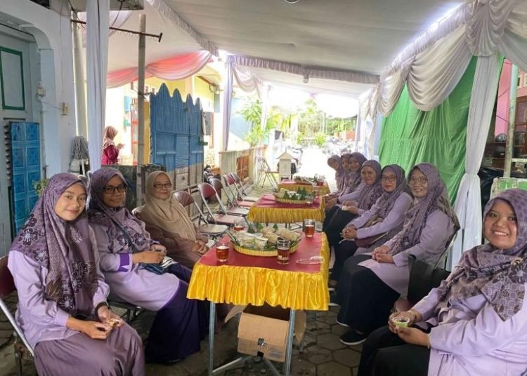 Bersilaturahmi: Guru MAN 2 Bantul Berkunjung ke Kediaman Salah Satu Guru Purna Tugas 1 whatsapp image 2025 01 29 at 10 50 53 2 6799e9c834777c421800c344