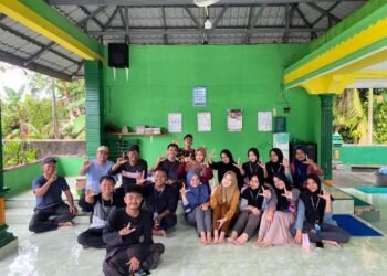 Program Membersihkan Musholla Al-Mukmin “Wujud Kepedulian dan Kecintaan Pada Rumah Ibadah”. 1 Gambar WhatsApp 2025 03 05 pukul 21.26.24 b899804e