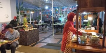 Suasana saat berbuka puasa di Whiz Hotel Malioboro