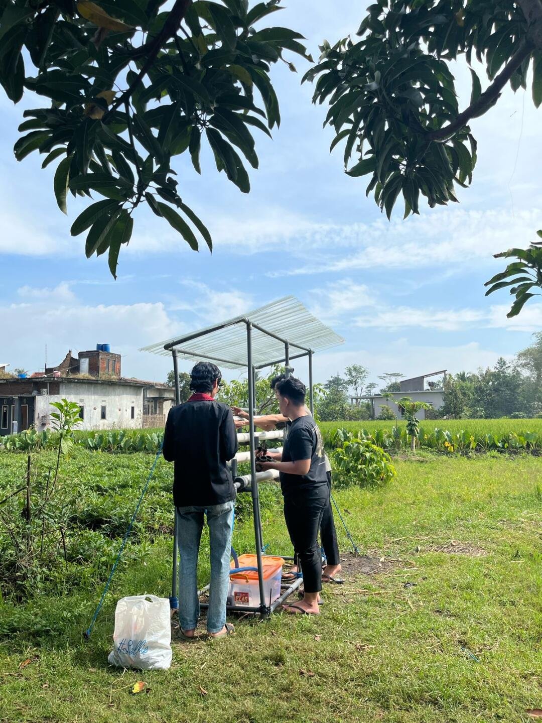Pemberdayaan Masyarakat Desa Ampeldento Melalui Edukasi Pertanian Hidroponik 1 Pemberdayaan Hidroponik