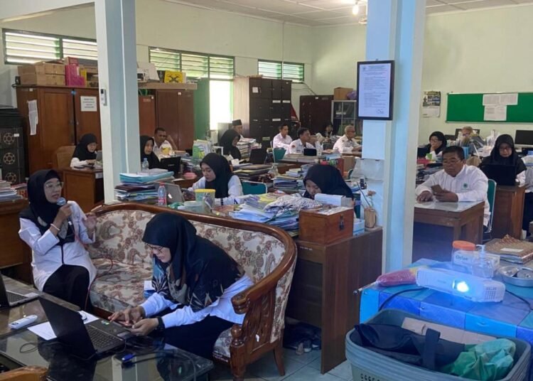 Menyongsong Bulan Ramadhan: MAN 2 Bantul Adakan Rapat Keagamaan untuk Siswa 1 WhatsApp Image 2025 03 04 at 09.23.44 1