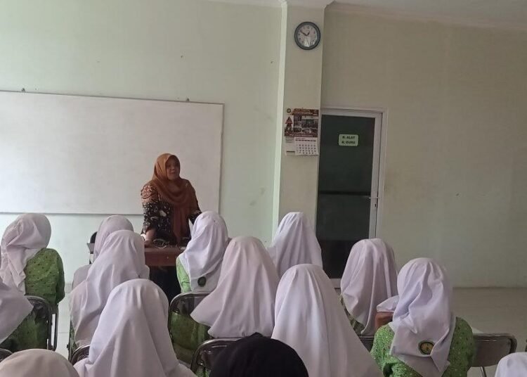 Pembinaan Karakter dan Akhlak Siswi MAN 2 Bantul Selama Bulan Ramadhan 1 WhatsApp Image 2025 03 13 at 09.55.45 1024x576 1