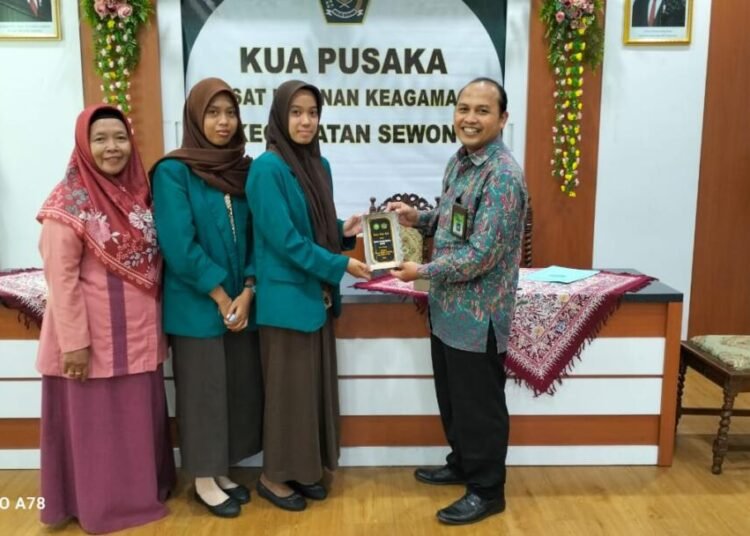 KAU Sewon, Penarikan Siswa Magang MAN 2 Bantul dengan Segudang Pengalaman 1 WhatsApp Image 2025 04 14 at 12.53.57