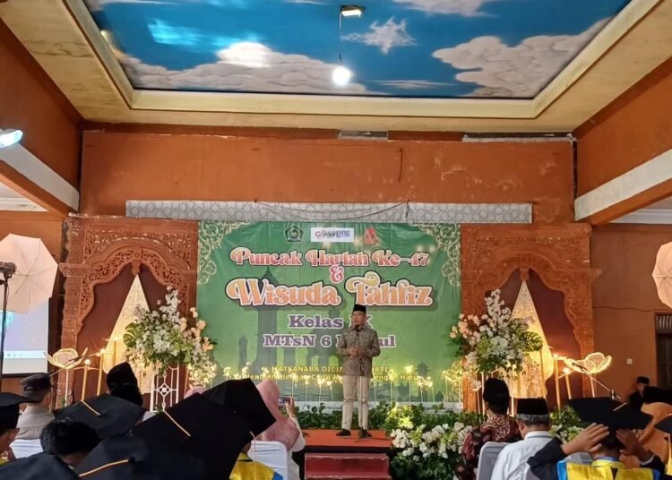 Peringati Hari Lahir ke-47, MTs Negeri 6 Bantul Wisuda Tahfiz 189 Siswa 1 WhatsApp Image 2025 04 17 at 07.59.34