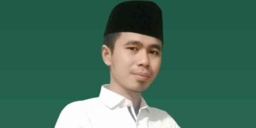Hasan Komarudin | Penulis