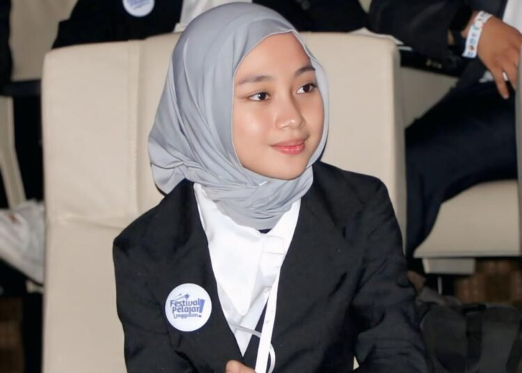 Abel, Pemuda Jakarta dengan Kiprah Internasional di Bidang Kesehatan dan Mental Remaja 1 Abel, pelajar unggulan asal Jakarta dalam acara Festival Pelajar Unggulan.