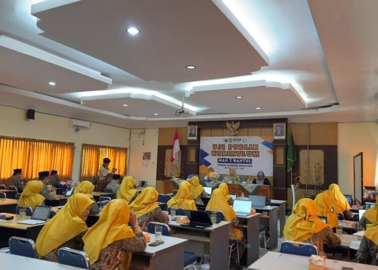 Kegiatan Uji Publik Kurikulum 2025/2026 MAN 2 Bantul 1 WhatsApp Image 2025 05 14 at 09.17.13
