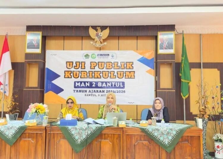 Anita Isdarmini, Tekankan Peran Progresif Madrasah saat Uji Publik Kurikulum MAN 2 Bantul 2025 5 WhatsApp Image 2025 05 16 at 09.24.32