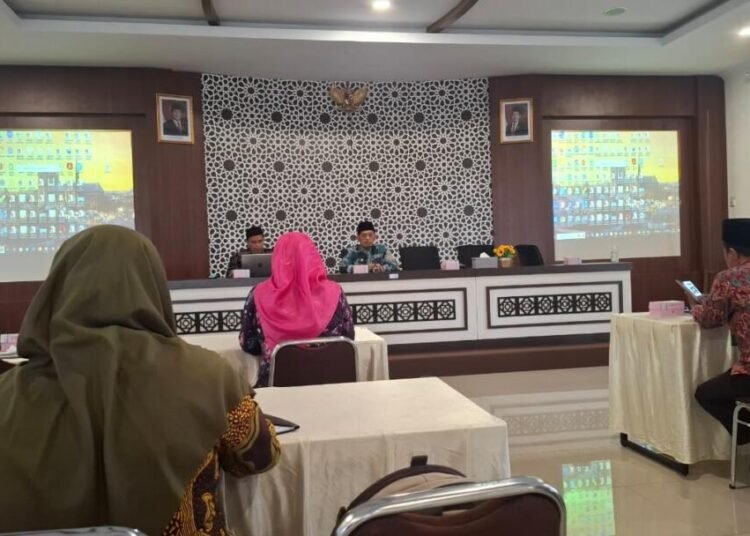 Plh. Kepala MTsN 6 Bantul Hadiri Pembinaan Kinerja Pegawai Kementerian Agama Kabupaten Bantul 1 WhatsApp Image 2025 05 24 at 10.23.59