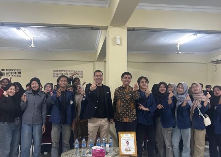 BEM USM dan Fakombis Gelar Seminar Inspiratif: “Bikin Bisnis Sendiri, Mulai dari Kampus Aja!” Bareng Wakil Ketua Umum KADIN 1 aa