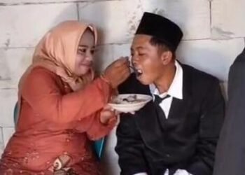 pernikahan sederhana tanpa perias dan dekorasi yang viral di media sosial 1746268036528 169