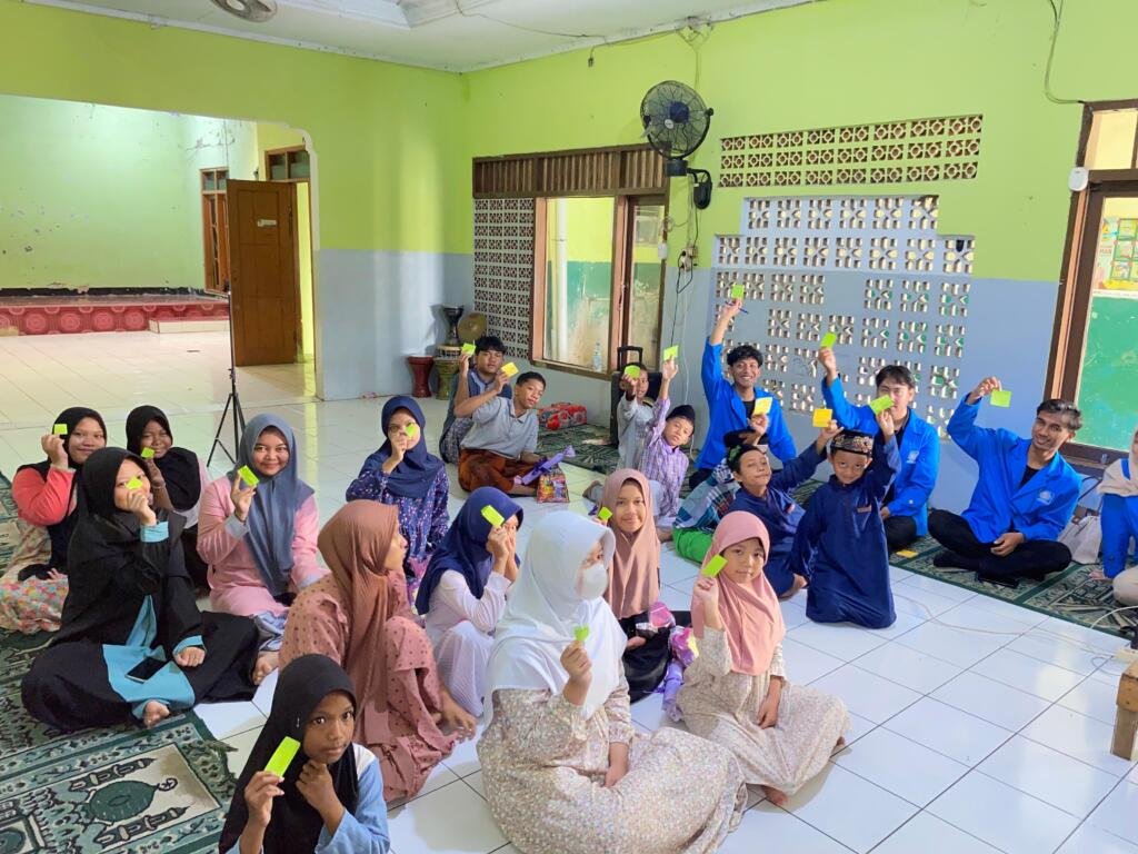 Mahasiswa dari UBSI Tangerang Cimone Mengadakan Kegiatan Edukasi dan Aksi Sosial Bertema: 2 E1FAA9E7 560E 4907 BF97 B2727A78A3DF