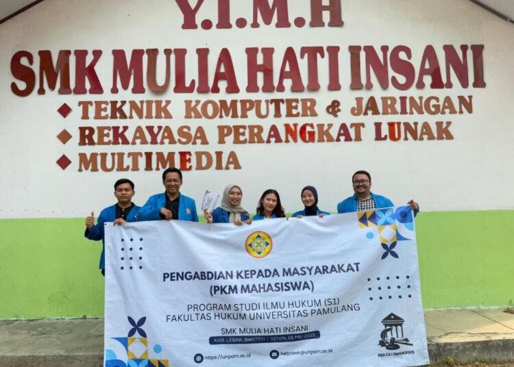 Kegiatan PKM di SMK Mulia Hati Insani