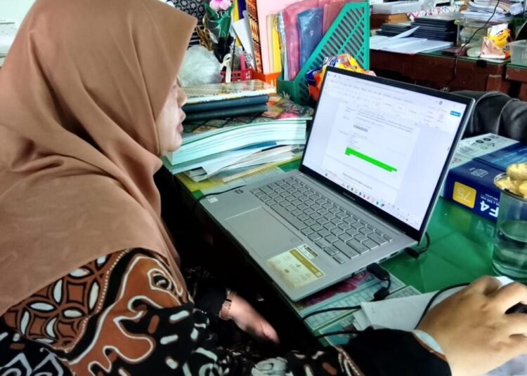 Ummi Kultsum, Guru Bahasa Arab MTs Negeri 6 Bantul Siapkan Modul Ajar Bukti Fisik SKP 1 IMG 20250627 WA00991