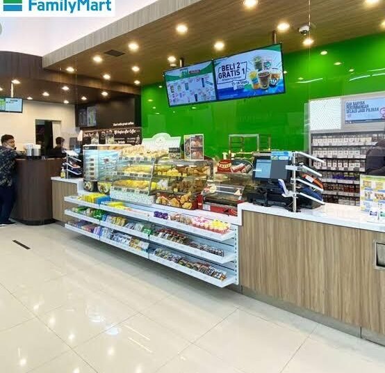 FamilyMart