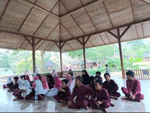 Camping Perpisahan RABAYA: Rajut Kenangan di Wisata MBS Serang 1 Screenshot 2025 0611 194525 1