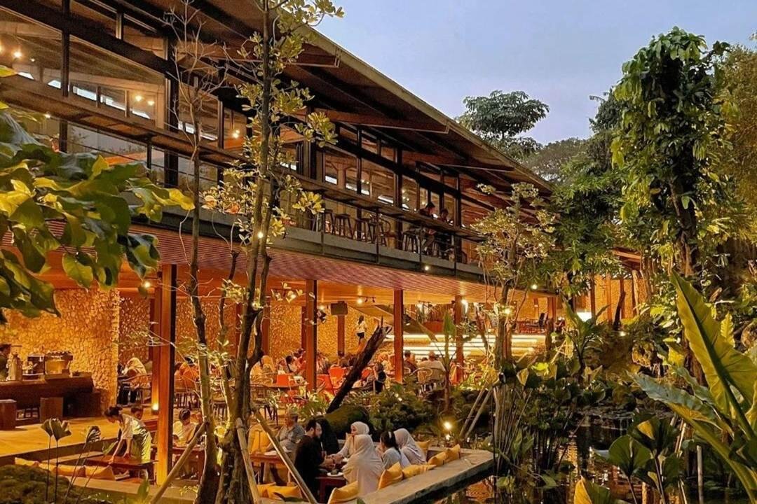 Beyond the Hype: 5 Cafe Hidden Gems di Depok yang Wajib Kamu Kunjungi 3 WhatsApp Image 2025 06 03 at 19.29.13