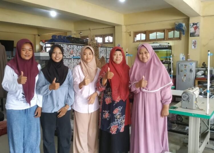 Monitoring 3 Siswa MAN 2 Bantul PKL di Djayadwipa Production Trimulyo Jati Bantul 5 WhatsApp Image 2025 06 11 at 08.27.15