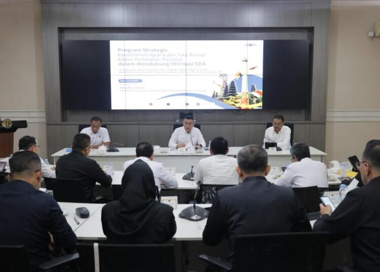 Terima Kunjungan P3N LEMHANNAS RI, Wamen Ossy Sampaikan Peran Kementerian ATR/BPN dalam Hilirisasi 1 WhatsApp Image 2025 06 18 at 11.46.34