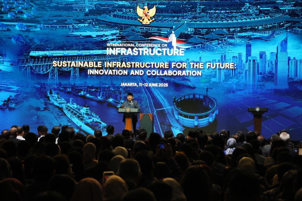 Bicara dalam Panel Tematik ICI 2025 Wamen Ossy Jelaskan Tiga Pilar Pendekatan Kementerian ATR/BPN untuk Mendukung Penyediaan Rumah Terjangkau 2 e864064b 5a94 416b b4df 56d77bf59a2e