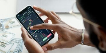 https://www.pexels.com/id-id/pencarian/investasi%20saham/