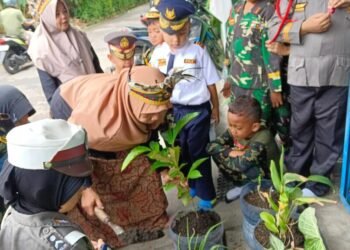 Kepemimpinan Islami Menumbuhkan Cinta Lingkungan Sejak TK di BA Aisyiyah Bakipandeyan 01 1 uhHC8aYItDhfYAXYmN44Or0ZyHOsRs9NyyadcRFK