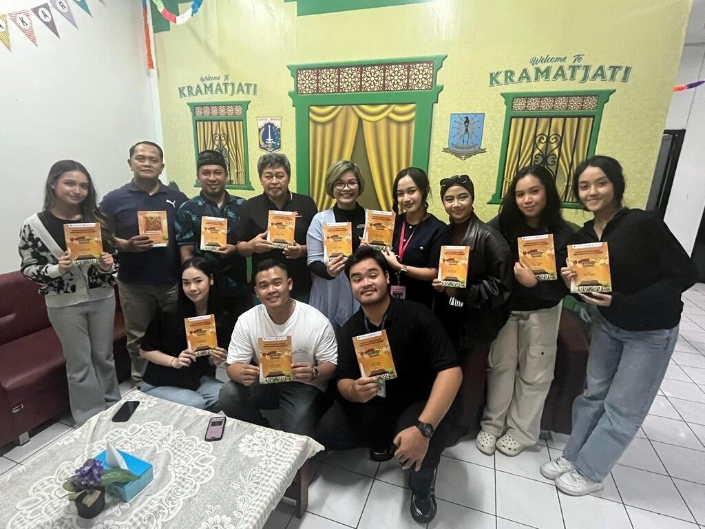 Peluncuran Booklet “Gebyar UMKM Condet”: Dokumentasi Kekayaan Budaya Betawi, UMKM, dan Transformasi Digital 2 1 2